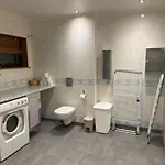 Spacious Apartment, 15 Min Walk To Center * ترومسو