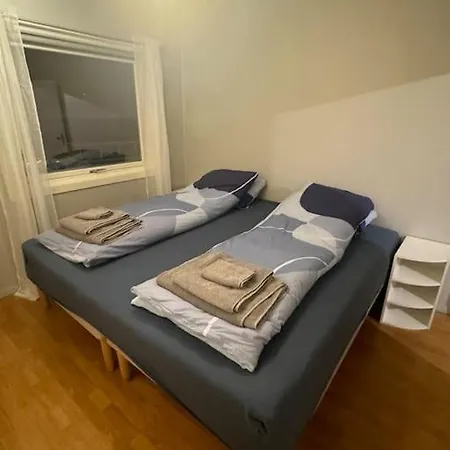 Spacious Apartment, 15 Min Walk To Center *