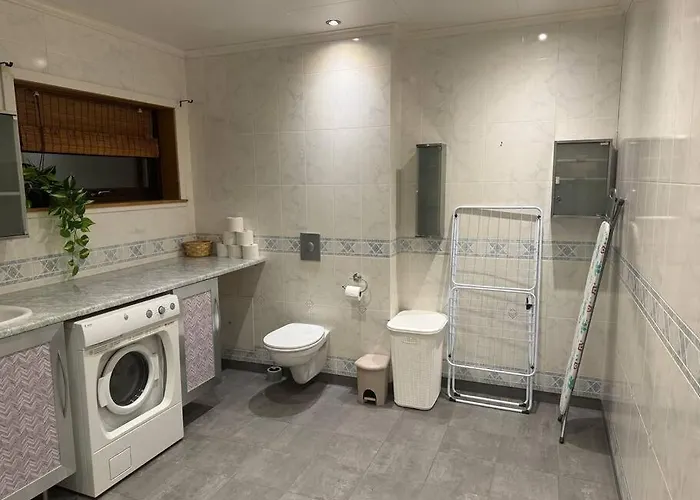 Spacious Apartment, 15 Min Walk To Center * Tromsø