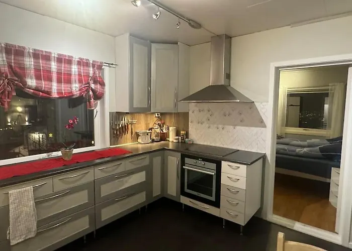 Apartamento Spacious Apartment, 15 Min Walk To Center Tromsø
