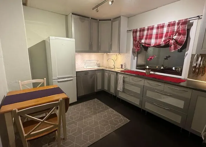 Apartamento Spacious Apartment, 15 Min Walk To Center Tromsø