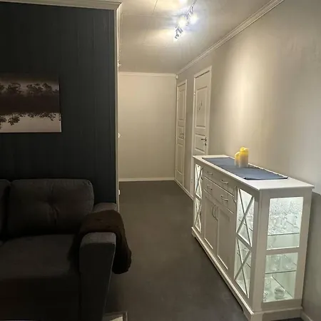 Spacious Apartment, 15 Min Walk To Center *