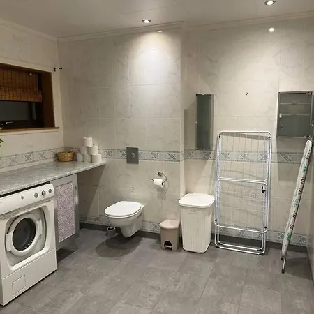 Spacious Apartment, 15 Min Walk To Center * Тромсё